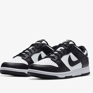 Nike Dunk Low Sneakers